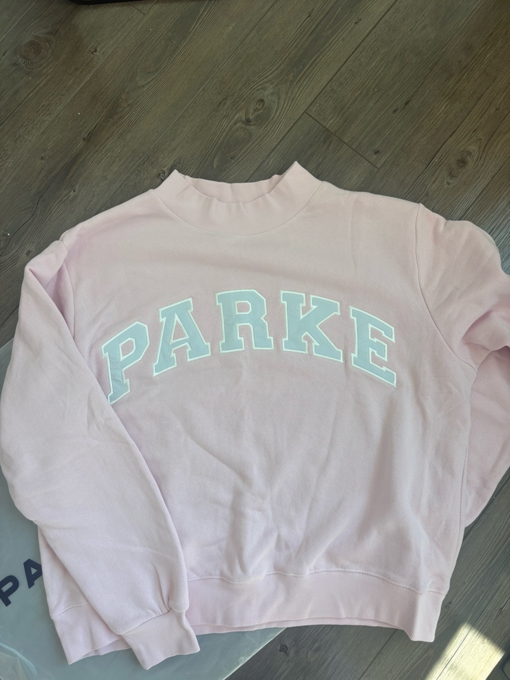 Parke Cupcake l/xl mockneck birthday